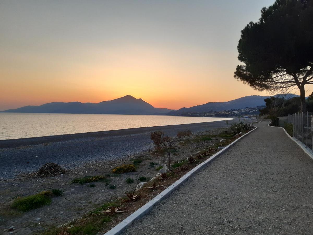 Villa Livia Villammare Eksteriør bilde